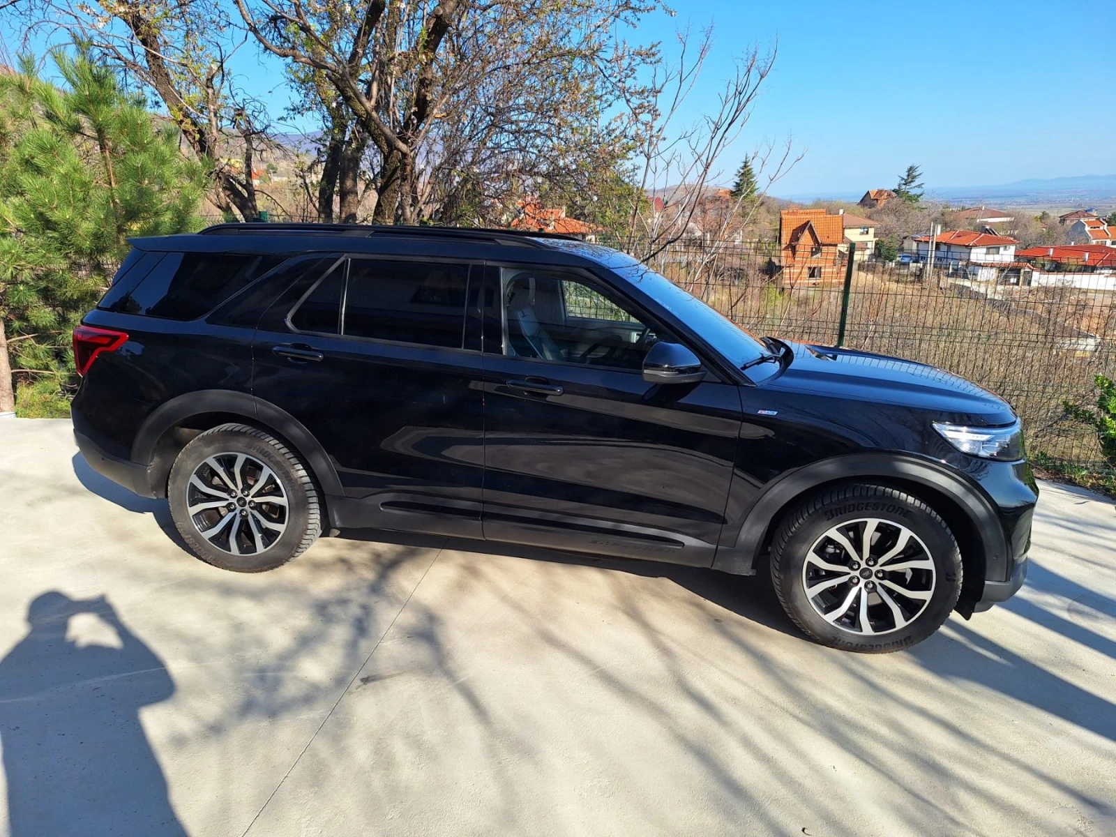 Ford Explorer V6 PHEV 456 к.с. - изображение 3