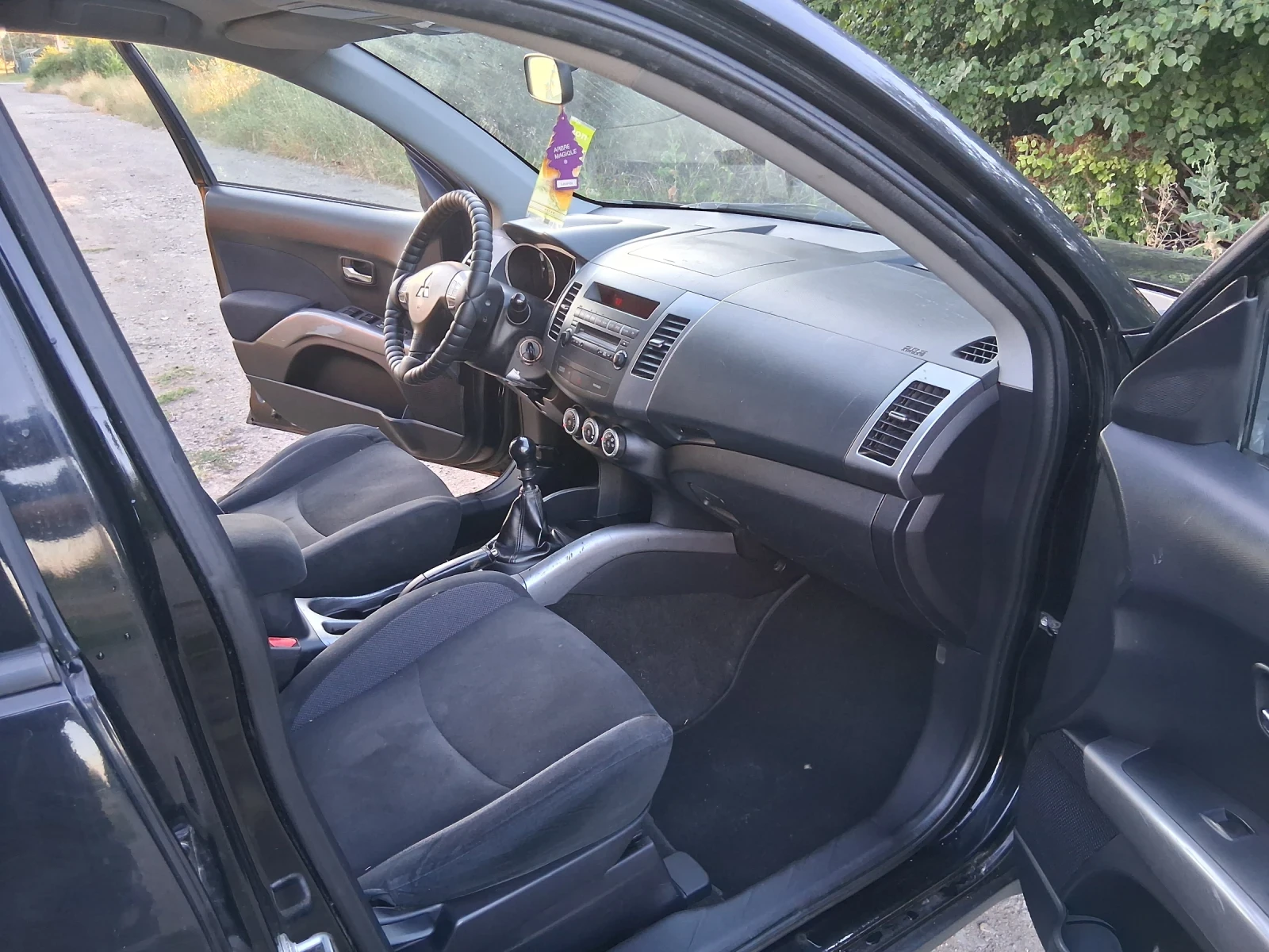 Mitsubishi Outlander 2.0 - изображение 9