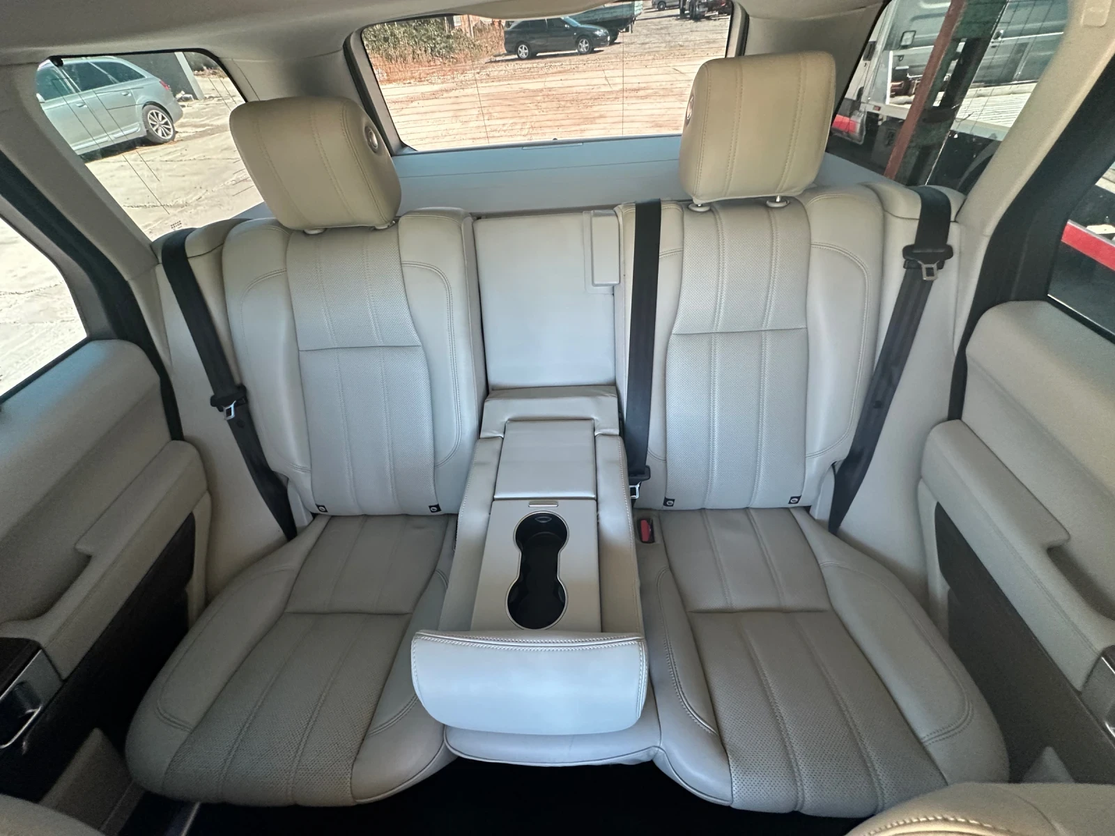 Land Rover Range rover 3.0D* UNIKAT* REALNI KM*  - изображение 10