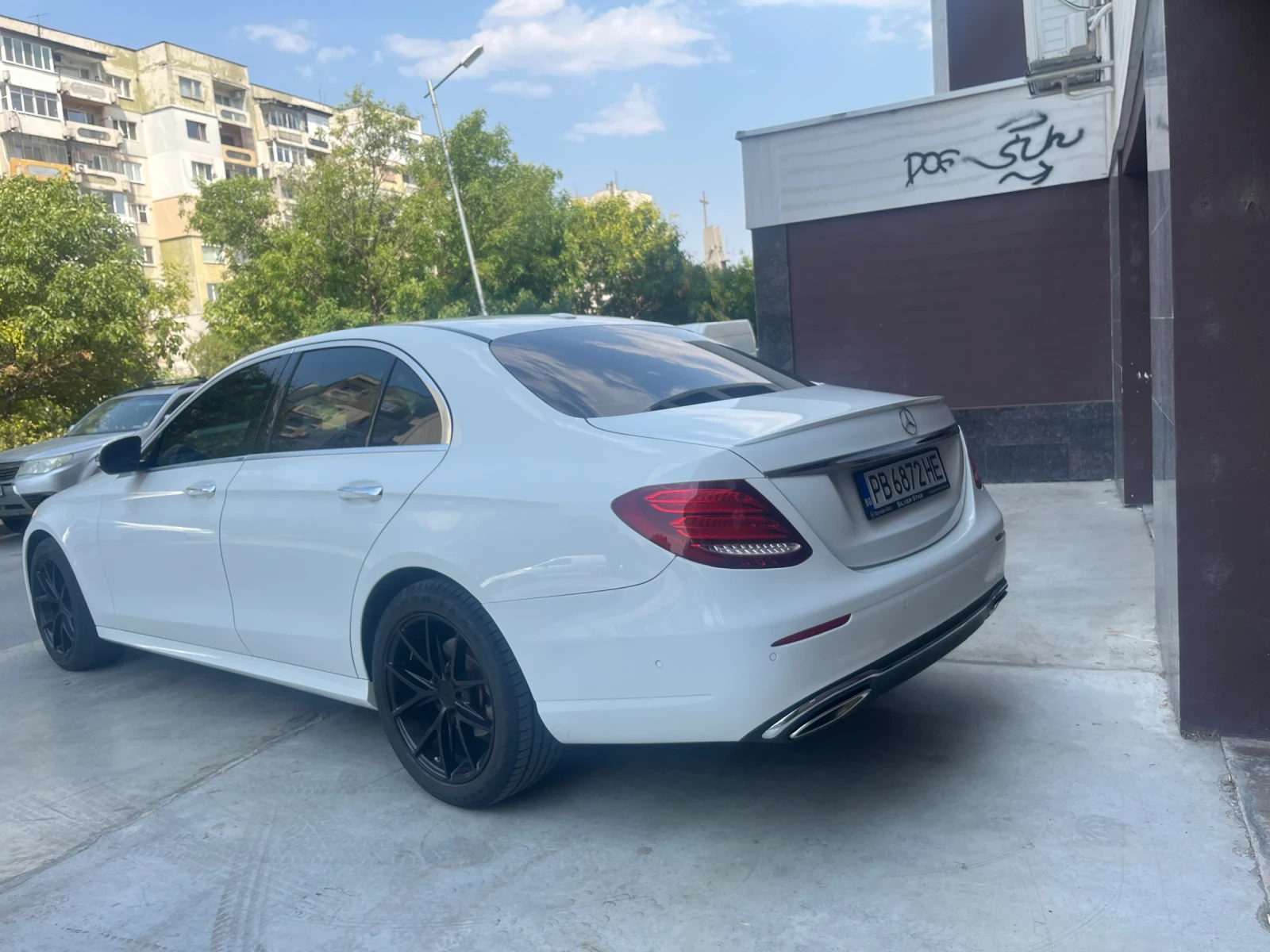 Mercedes-Benz E 300 4-matic - изображение 4