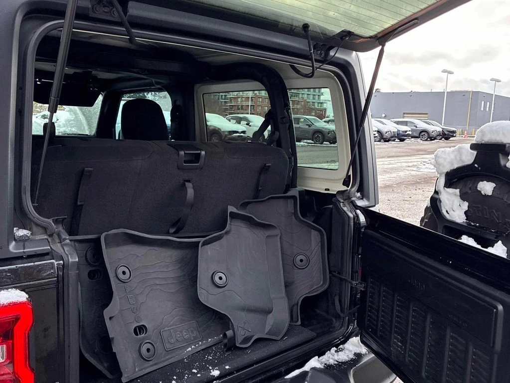 Jeep Wrangler * Willys * CARFAX *    | Mobile.bg   11