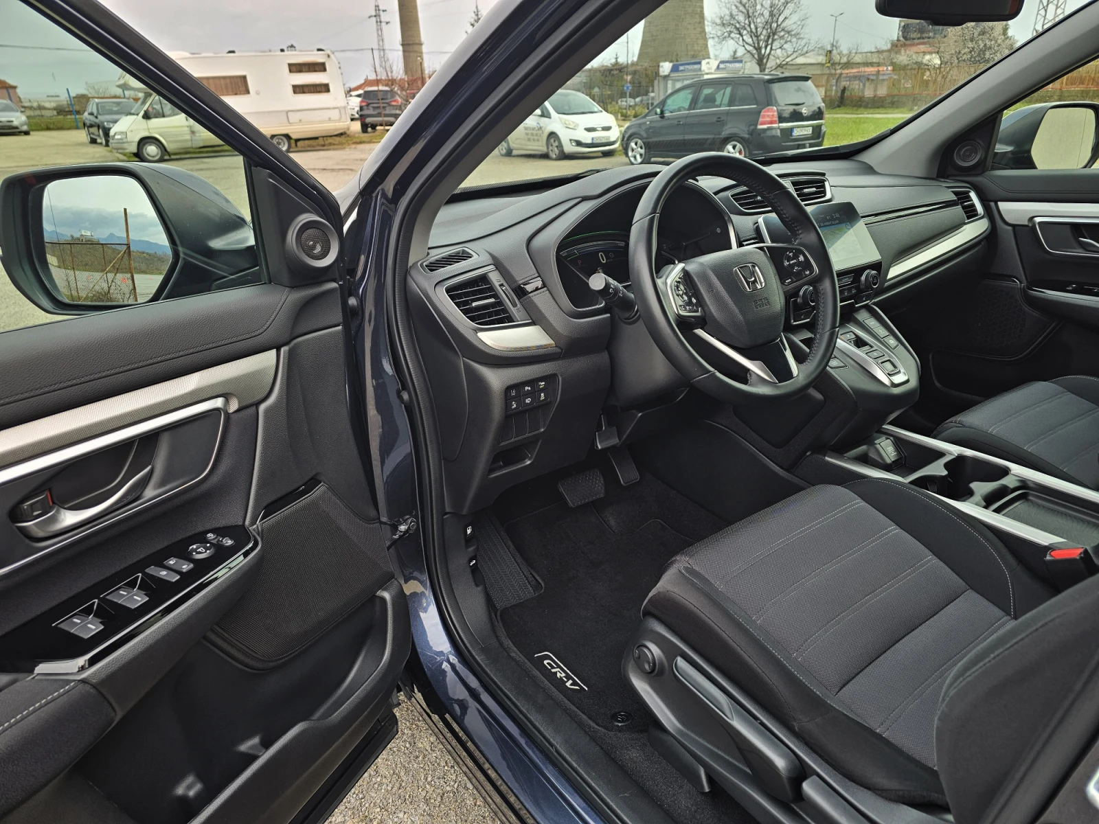 Honda Cr-v 2.0 AWD HYBRID EXECUTIVE, снимка 9 - Автомобили и джипове - 53916370