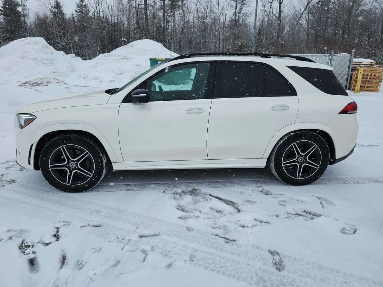 Mercedes-Benz GLE 350 * ГЛАВНО ПРЕДСТАВИТЕЛСТВО НА MERCEDES* , снимка 2 - Автомобили и джипове - 54451706
