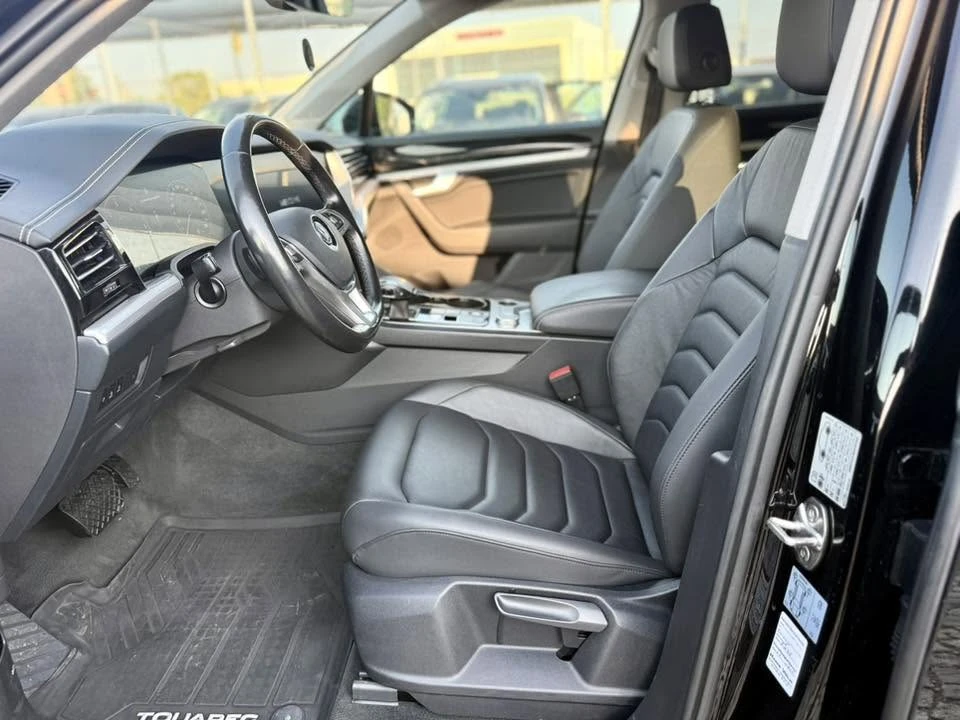 VW Touareg 3.0 АВТОМАТИК, снимка 9 - Автомобили и джипове - 54797987