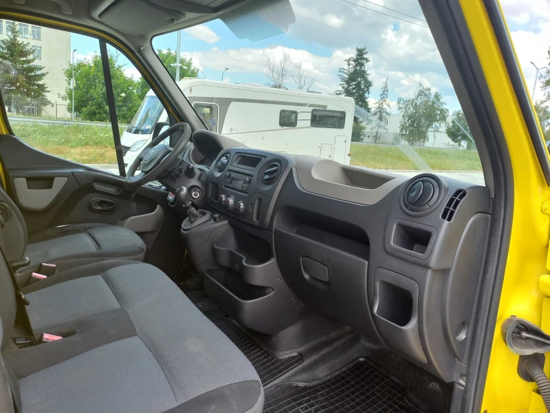 Renault Master 2.3DCI 110HP, снимка 12 - Бусове и автобуси - 51655893
