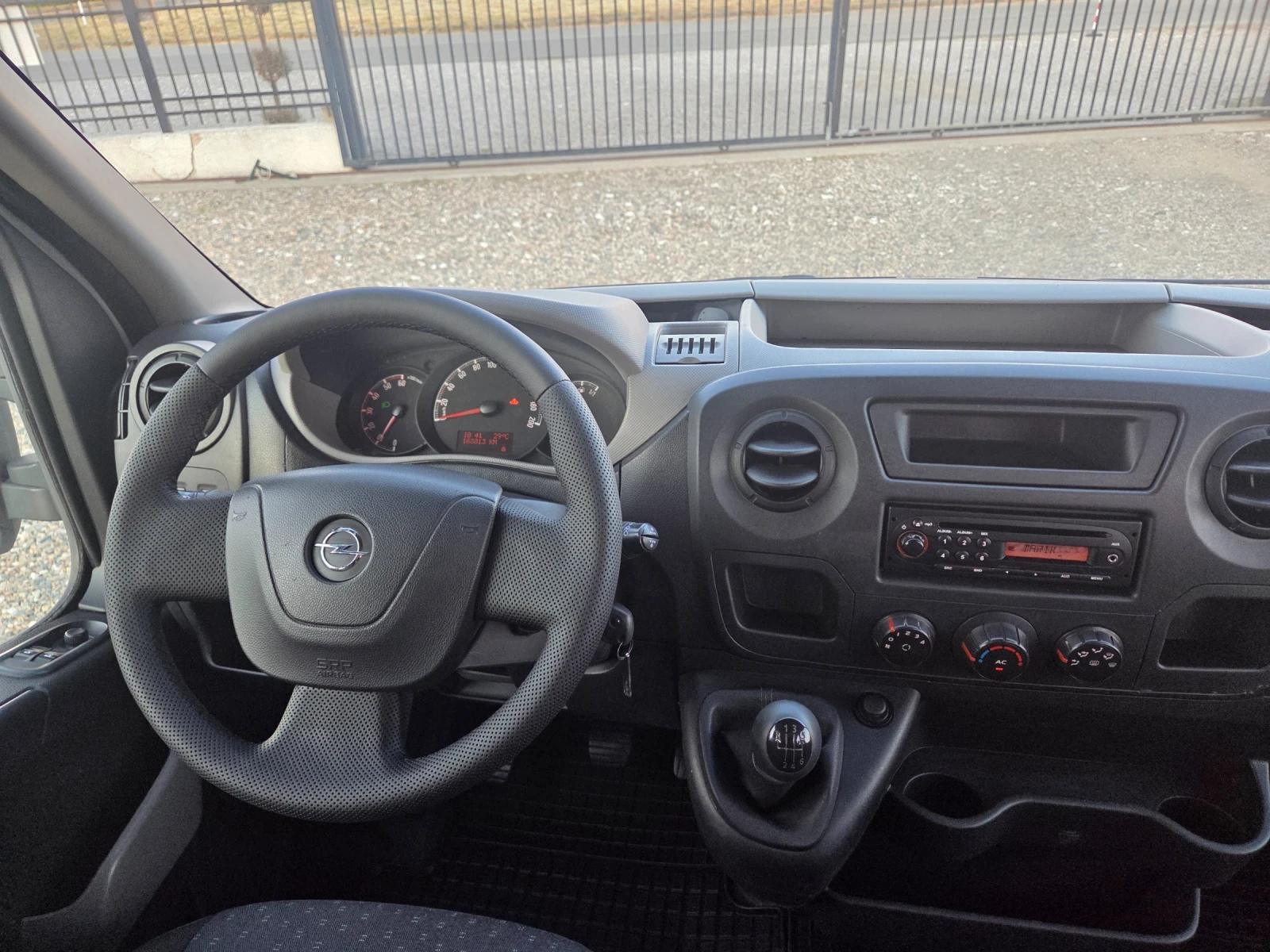 Opel Movano 2.3d 125k.c 7 места Климатик, снимка 12 - Бусове и автобуси - 55326975