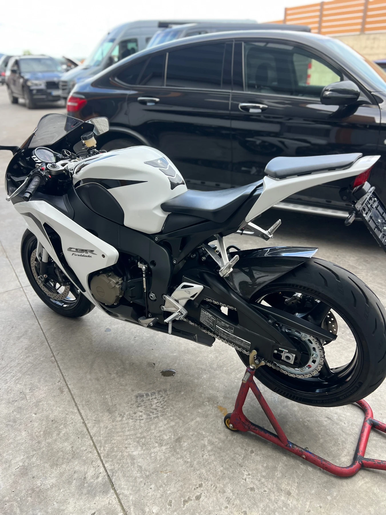 Honda Cbr 1000RR Leovince, снимка 3 - Мотоциклети и мототехника - 54416301