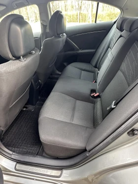 Toyota Avensis 2.2d - 5750 € / 11246.02 лв. - 87203210 16