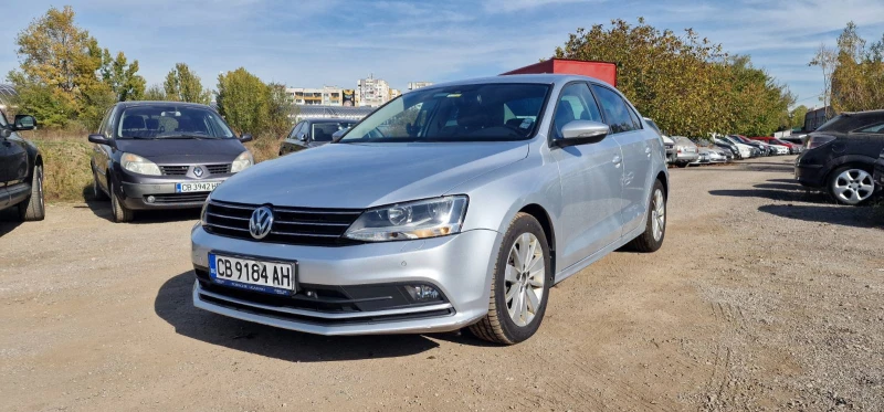 VW Jetta 2.0 TDI , снимка 4 - Автомобили и джипове - 47712975