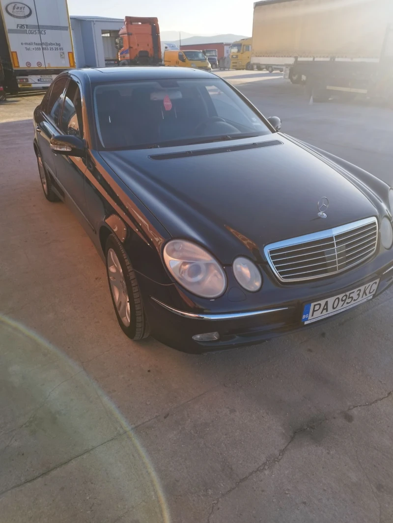 Mercedes-Benz E 320, снимка 3 - Автомобили и джипове - 48618099