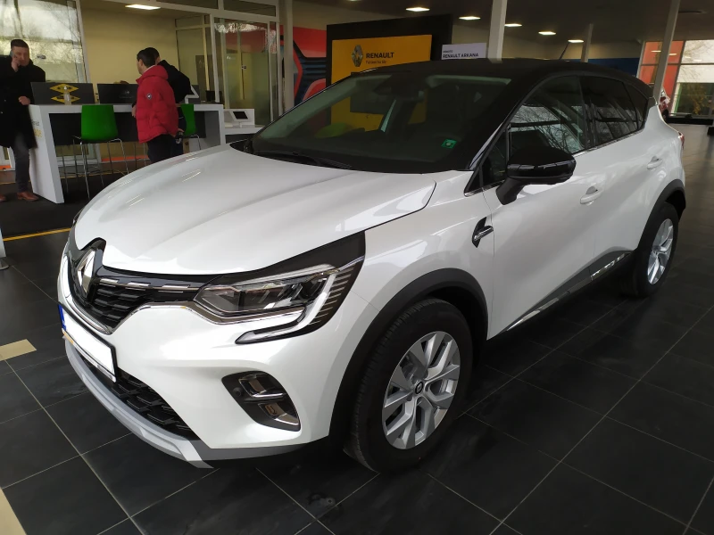 Renault Captur Intense, снимка 3 - Автомобили и джипове - 48985290