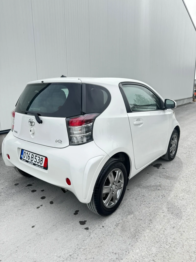 Toyota IQ 1.0VVT-I Full Full, снимка 3 - Автомобили и джипове - 49633596