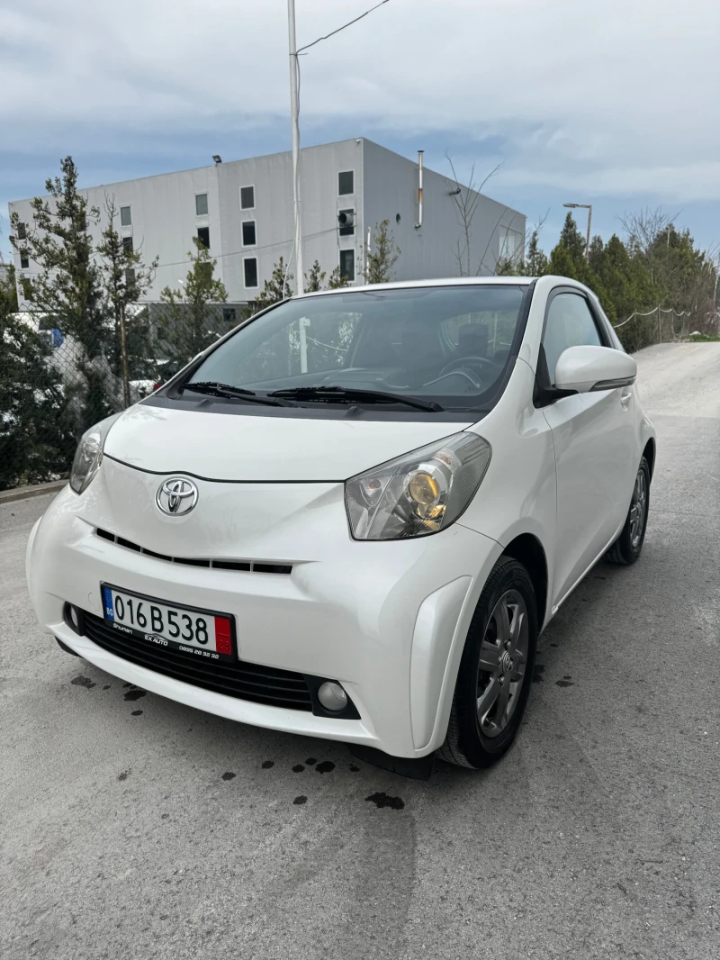 Toyota IQ 1.0VVT-I Full Full, снимка 2 - Автомобили и джипове - 49633596
