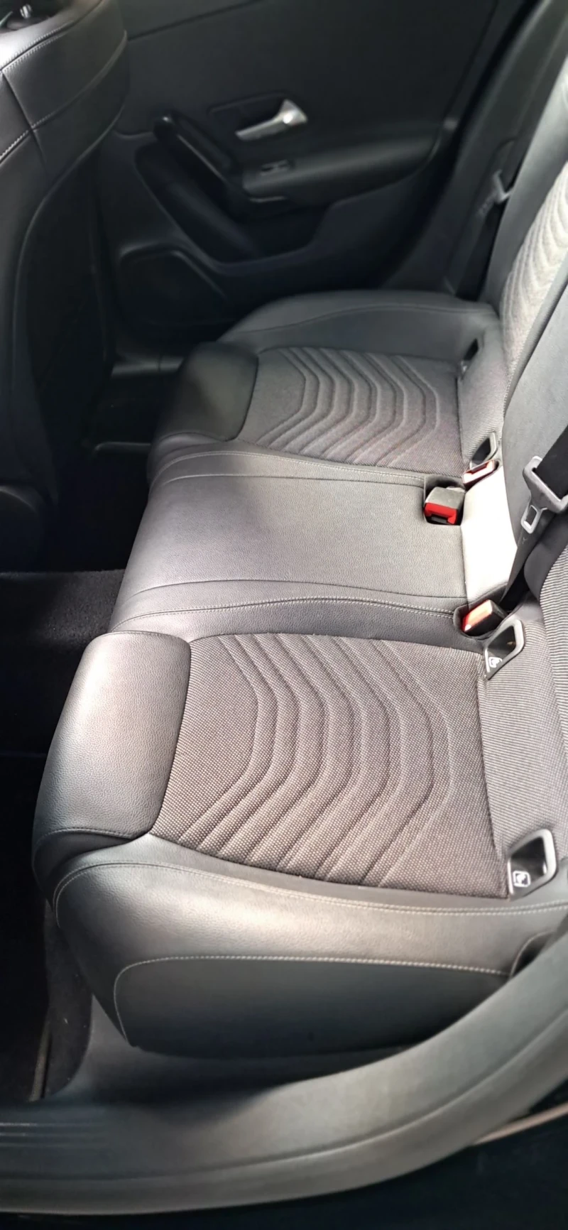 Mercedes-Benz A 180 1.8CDI* PANO* 7G* LED* FULL, снимка 5 - Автомобили и джипове - 51004947