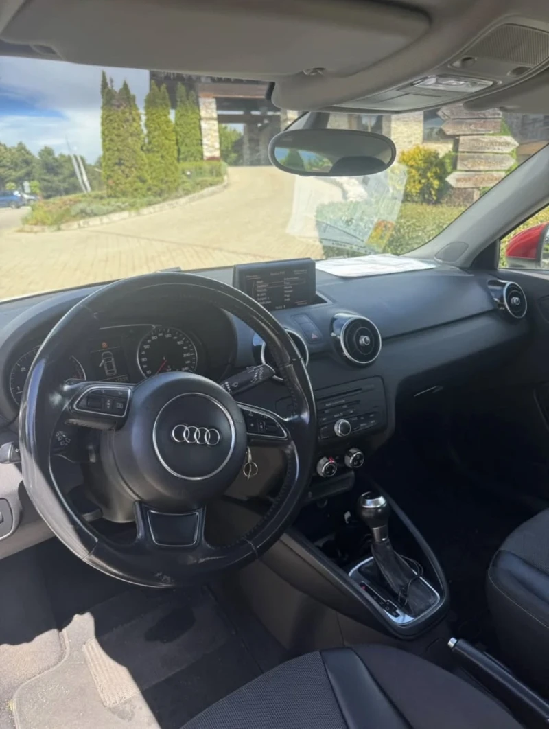 Audi A1 1.6tdi, S-line, S-Tronic, Автомат, NAVI, снимка 5 - Автомобили и джипове - 52667318