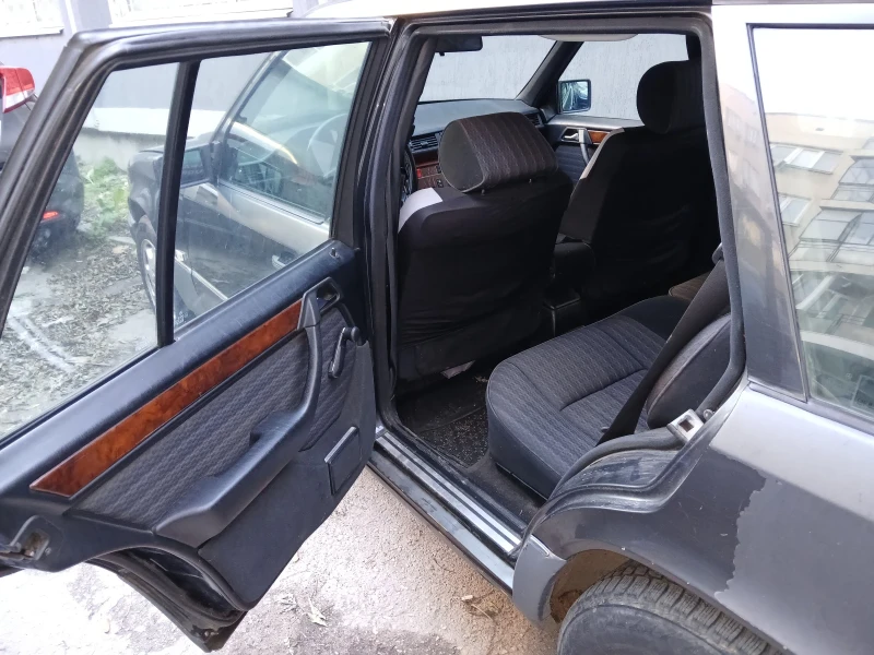 Mercedes-Benz 124 Турбодизел, снимка 4 - Автомобили и джипове - 52188098