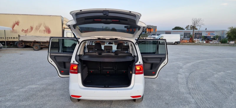 VW Touran 1.6 TDI 105 к.с. EU-5 Автоматик, снимка 7 - Автомобили и джипове - 53223987