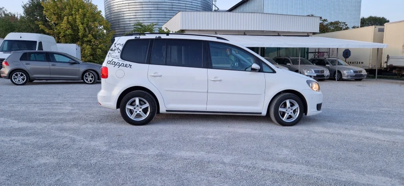 VW Touran 1.6 TDI 105 к.с. EU-5 Автоматик, снимка 4 - Автомобили и джипове - 53223987