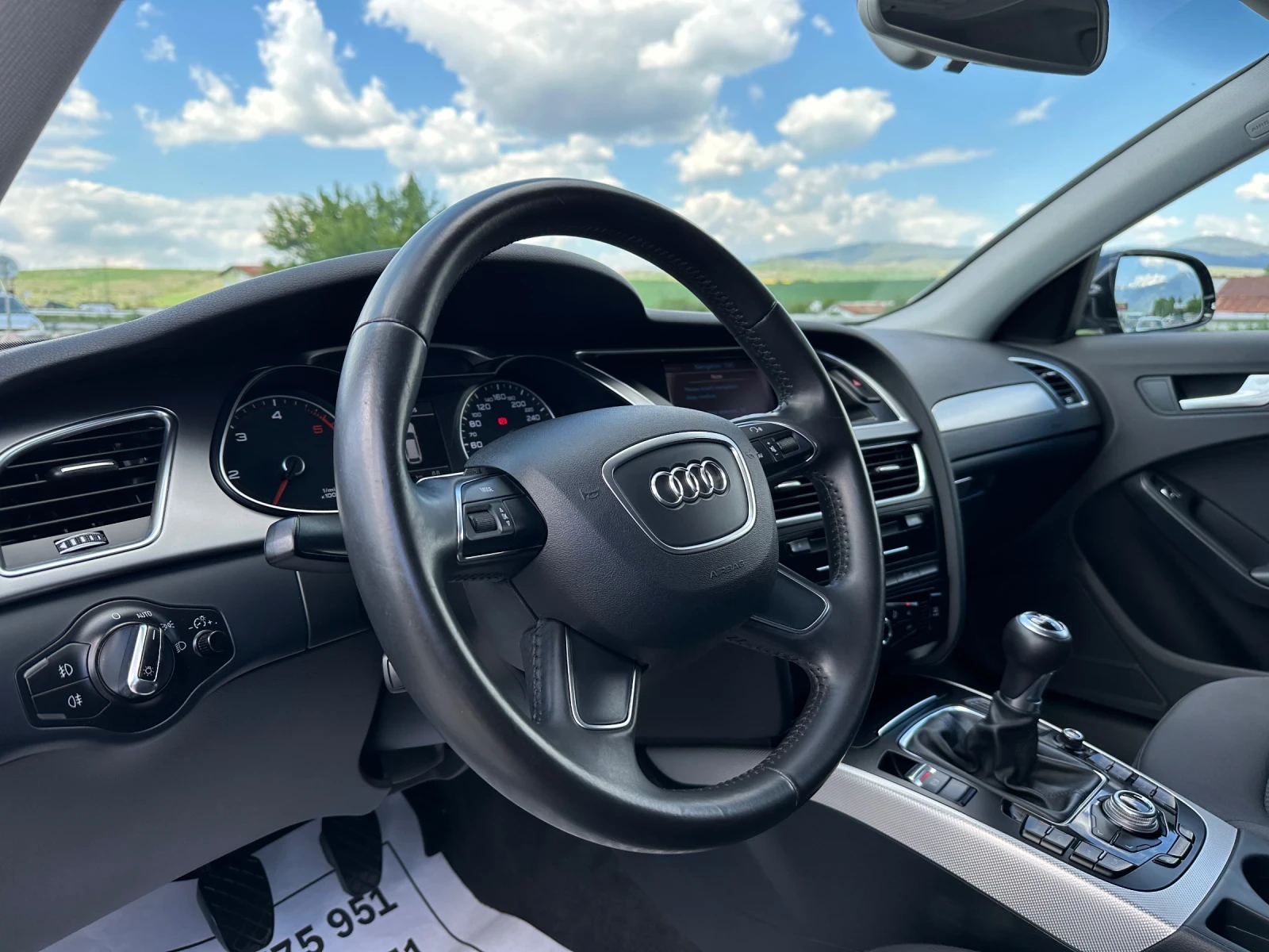Audi A4 2.0-TDI-S-line-6-speed-LED-XENON-BI XENON-NAVI-TV - изображение 7