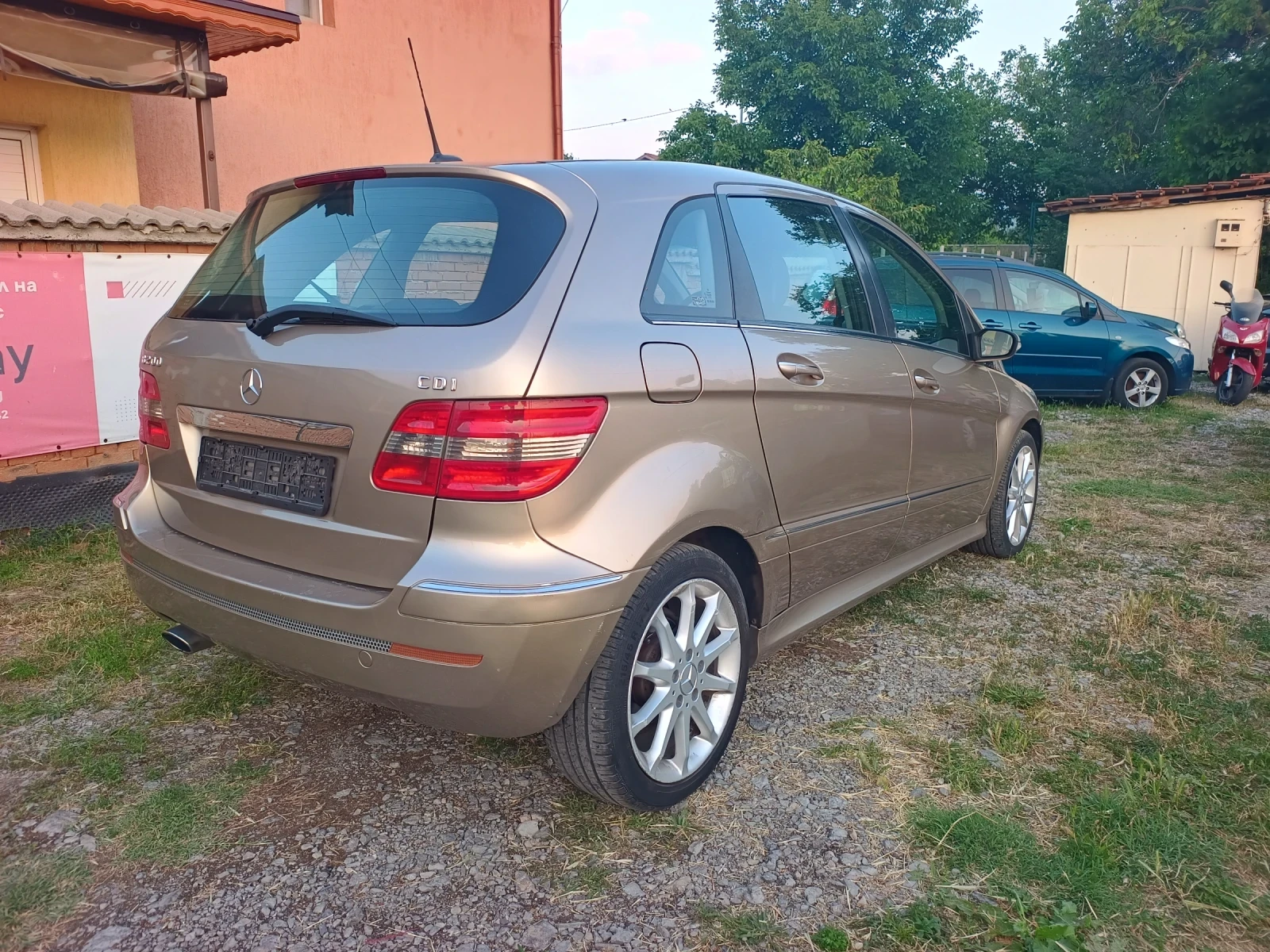 Mercedes-Benz B 200 CDI/6 скорости/Евро 4/Климатик  - изображение 7