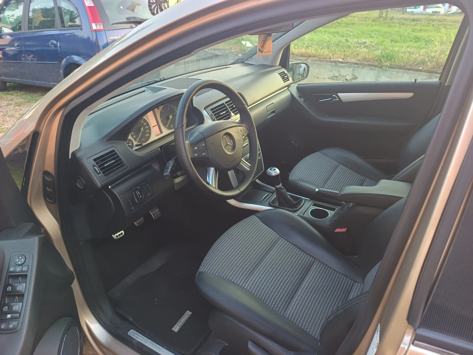 Mercedes-Benz B 200 CDI/6 / 4/  | Mobile.bg   11