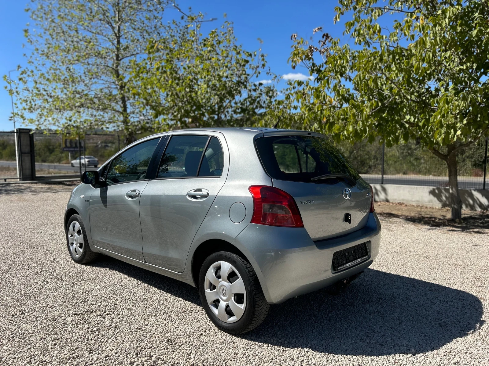 Toyota Yaris 1.4D4D - изображение 4