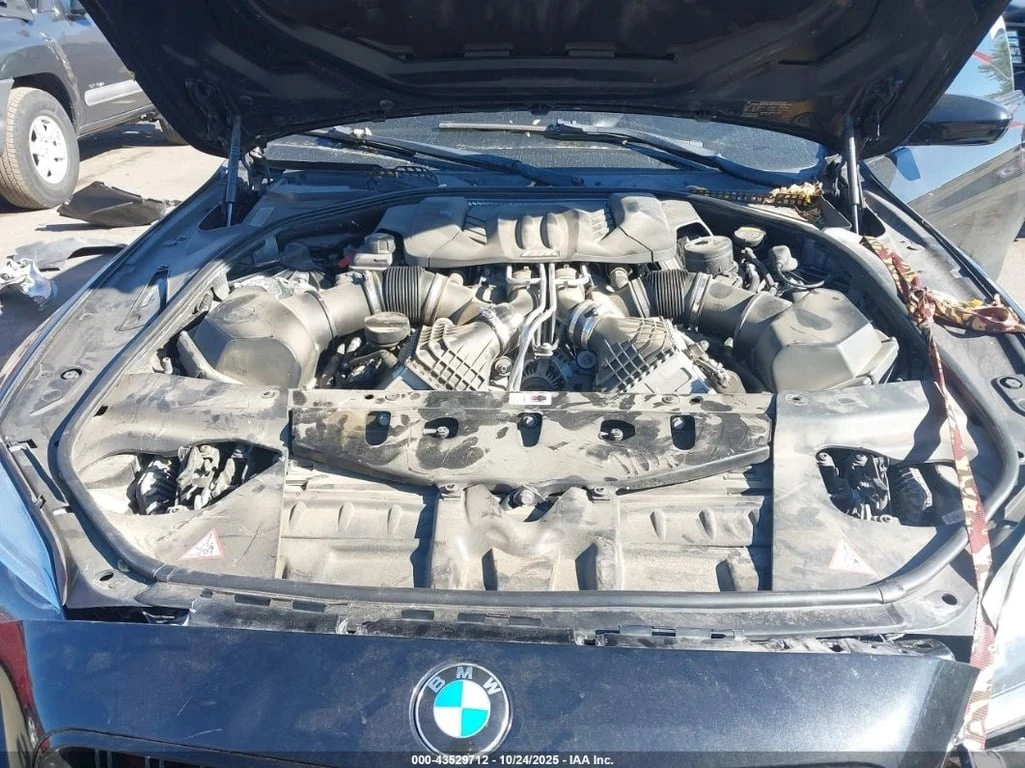 BMW M6 * CARFAX * БЕЗ ПЪРВОНАЧАЛНА ВНОСКА - изображение 10