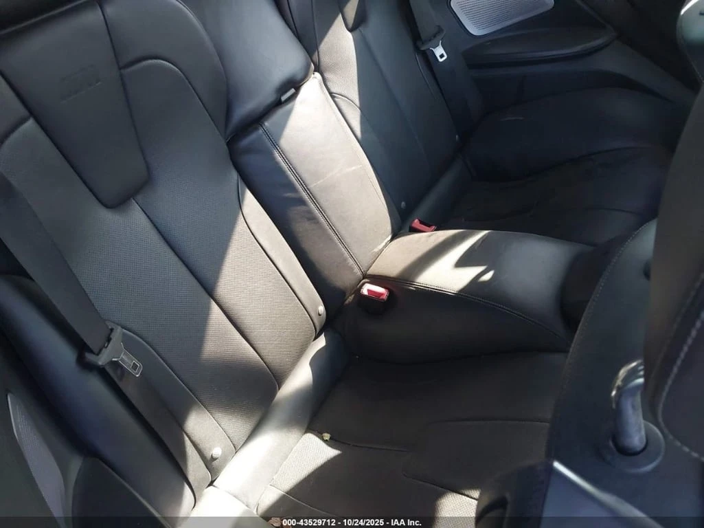 BMW M6 * CARFAX * БЕЗ ПЪРВОНАЧАЛНА ВНОСКА - изображение 8