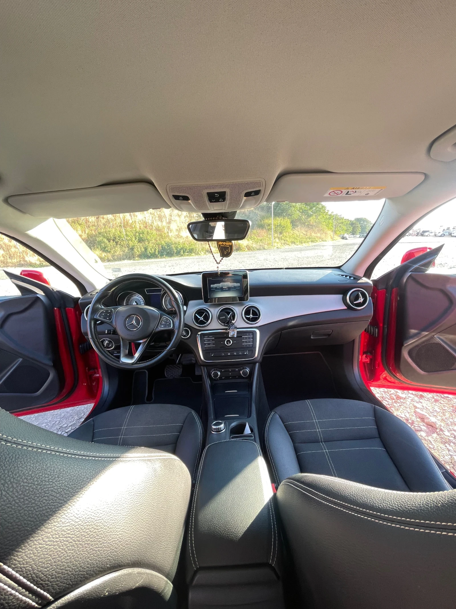 Mercedes-Benz CLA 200  - изображение 6