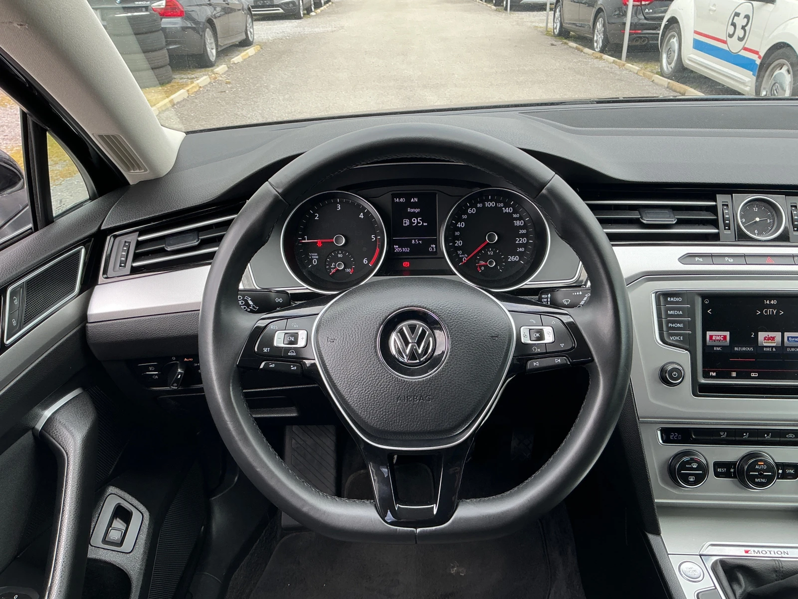 VW Passat 2.0 TDI 4 Motion, снимка 11 - Автомобили и джипове - 53609179