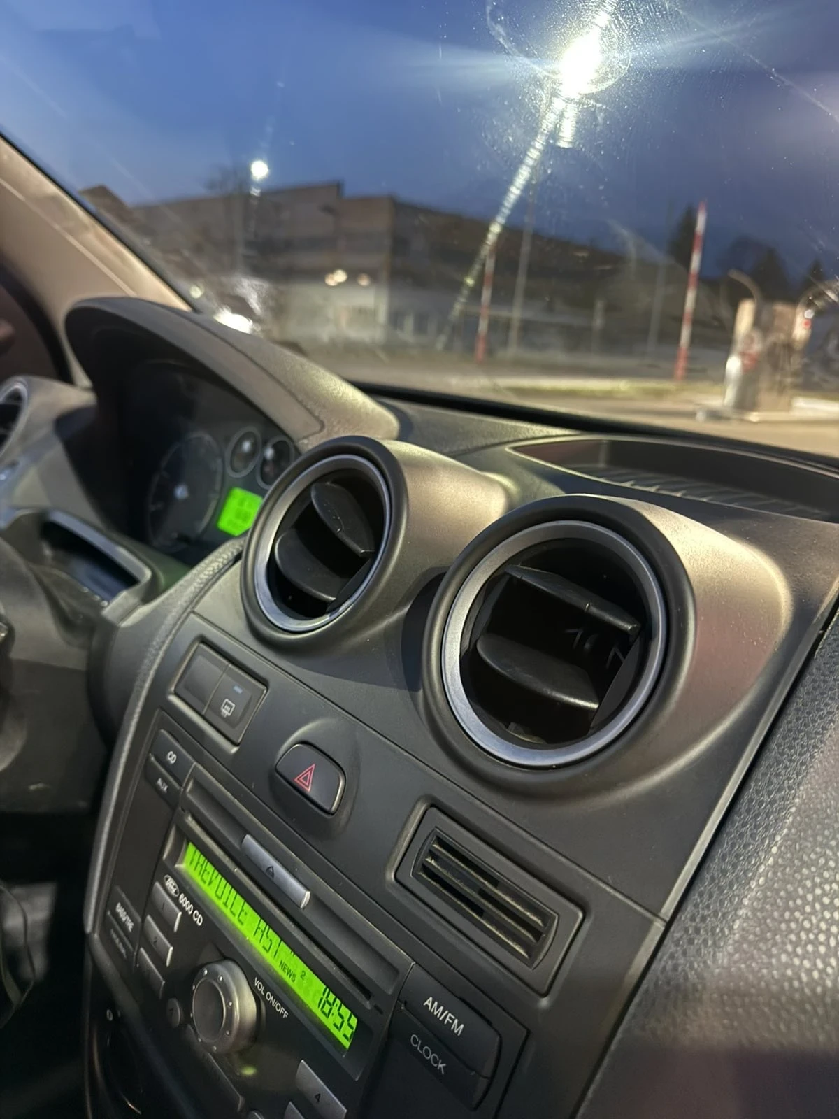 Ford Fiesta, снимка 6 - Автомобили и джипове - 53866098