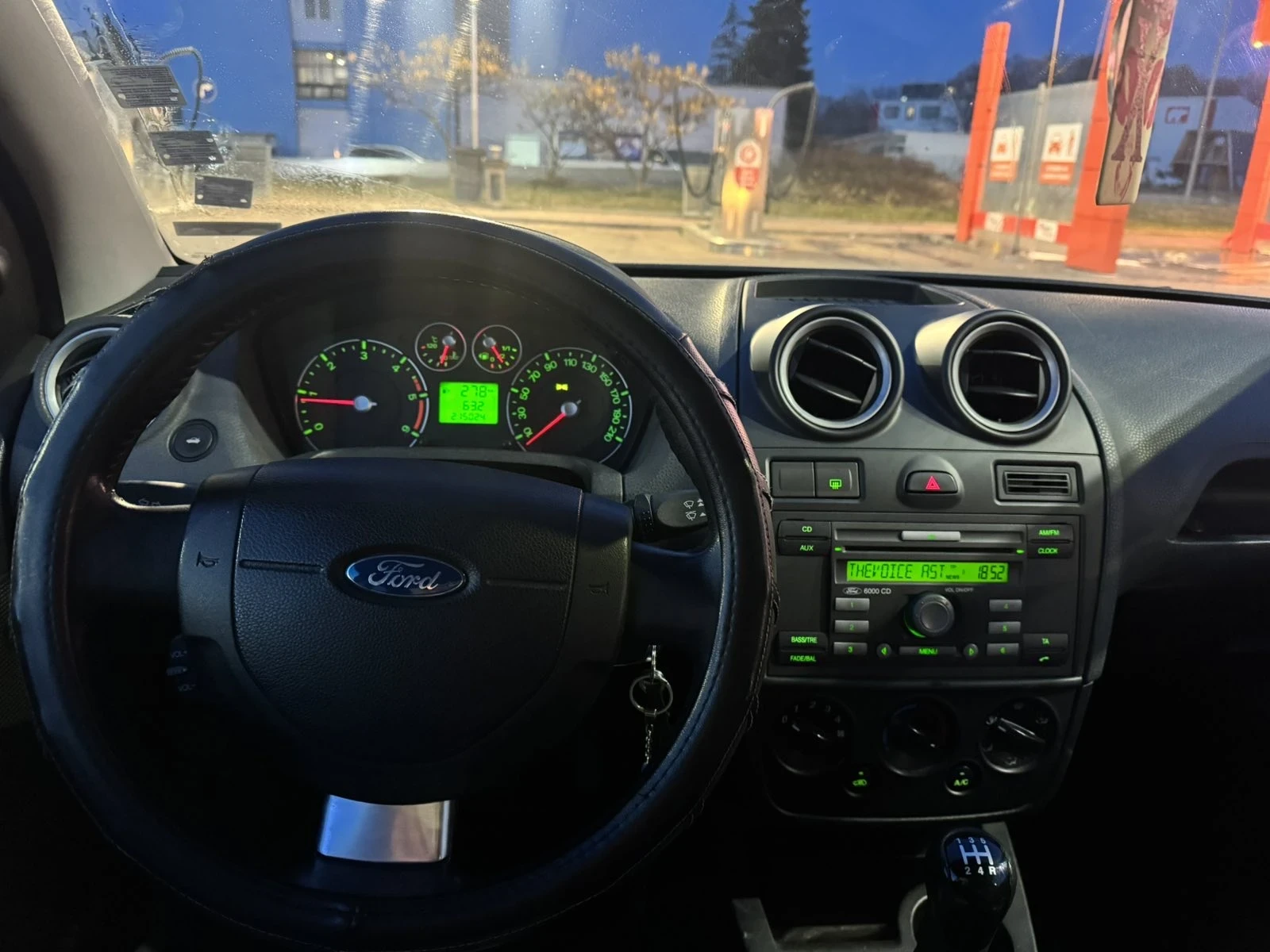 Ford Fiesta, снимка 4 - Автомобили и джипове - 53866098