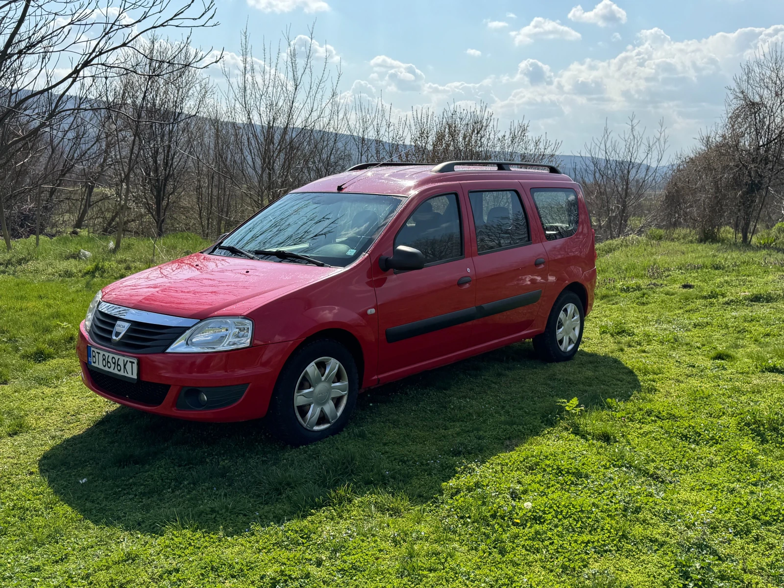 Dacia Logan, снимка 3 - Автомобили и джипове - 53989732