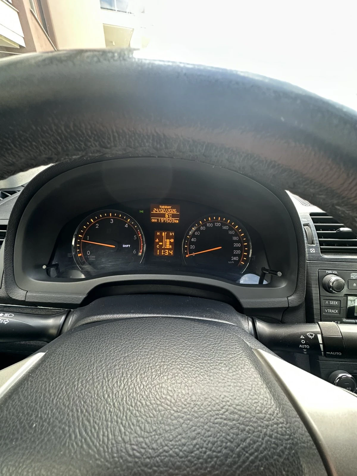 Toyota Avensis 2.2d, снимка 15 - Автомобили и джипове - 54168822