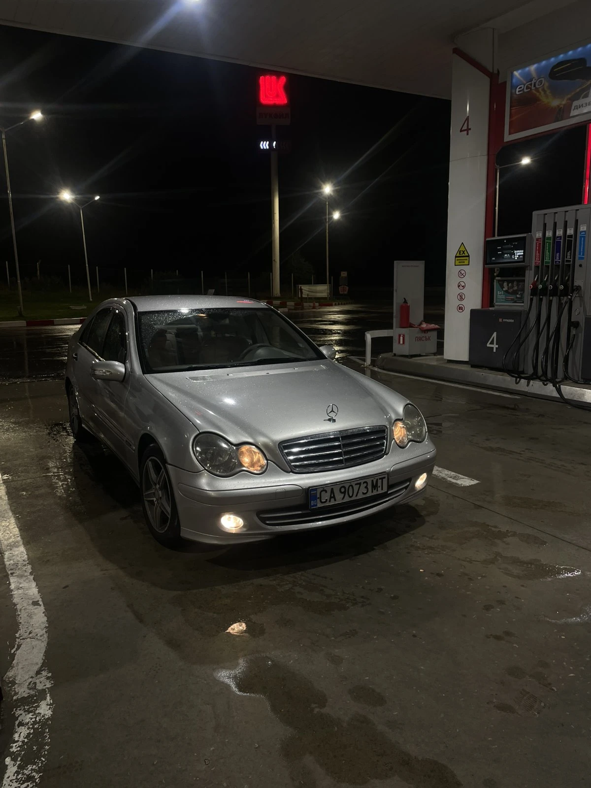 Mercedes-Benz C 200 C200CDI, снимка 3 - Автомобили и джипове - 55980661