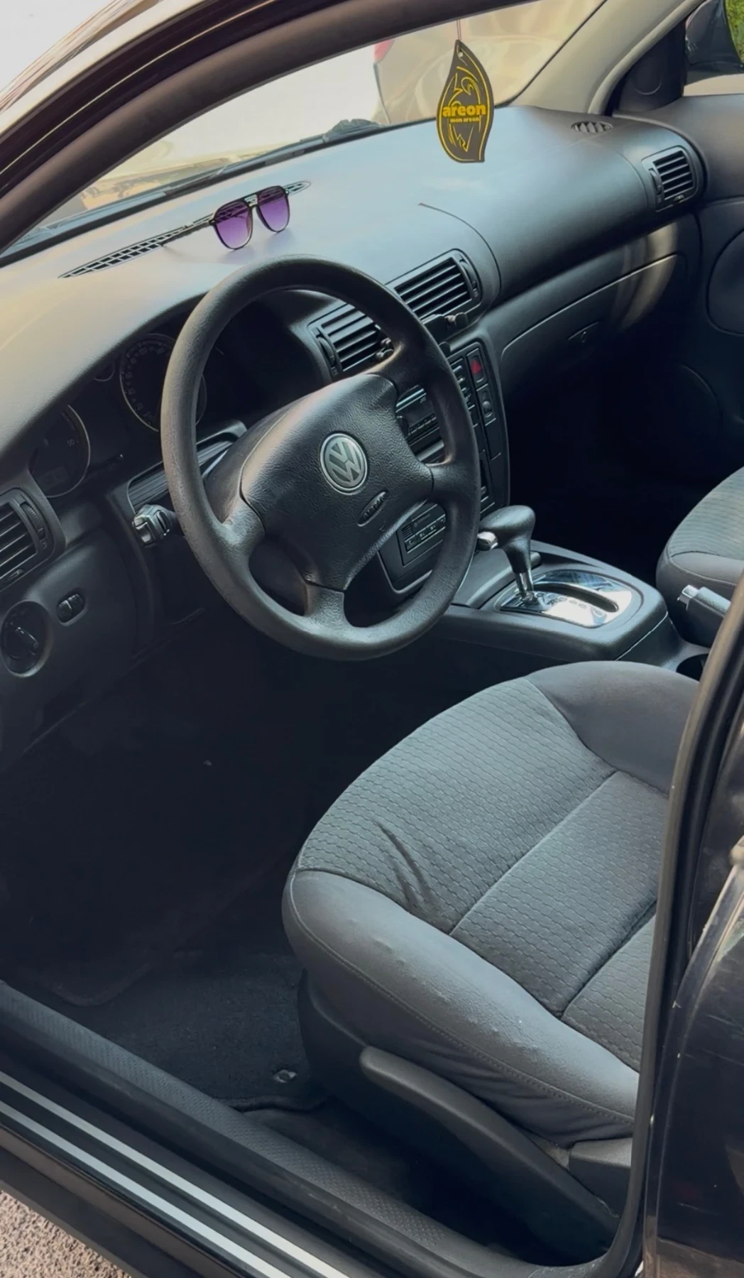 VW Passat, снимка 11 - Автомобили и джипове - 56046976