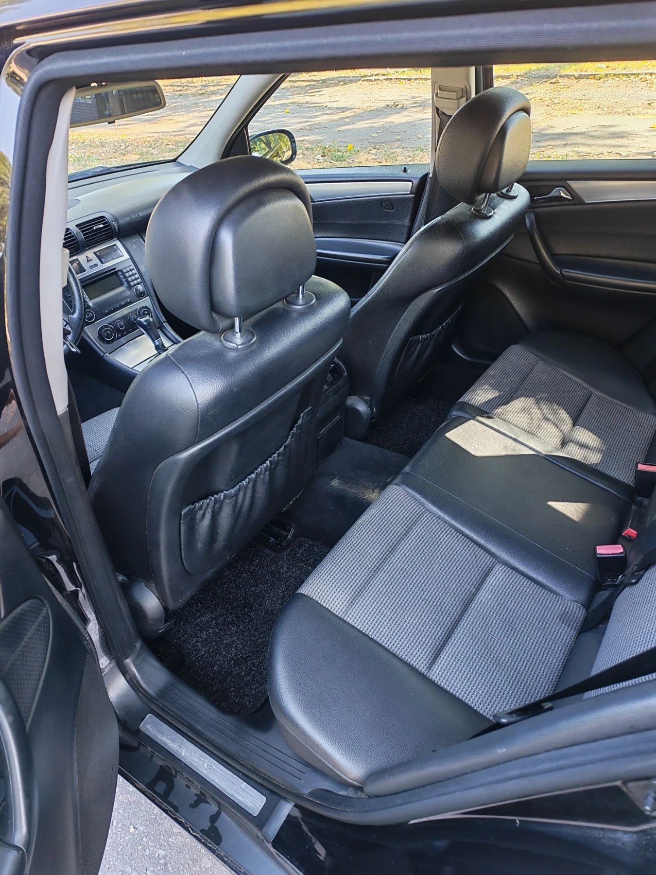Mercedes-Benz C 220 * Фейслифт* Автомат* Кожа* , снимка 6 - Автомобили и джипове - 56202003