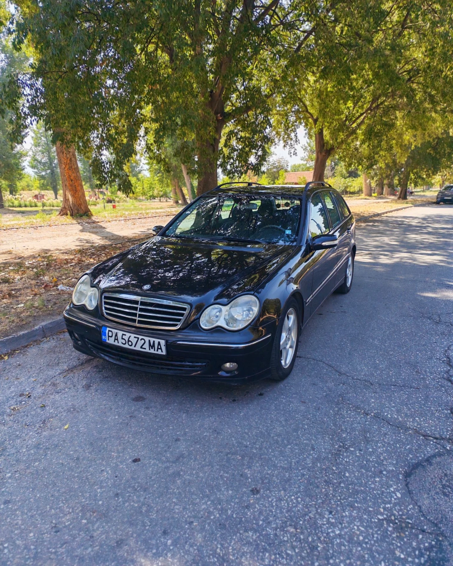 Mercedes-Benz C 220 * Фейслифт* Автомат* Кожа* , снимка 3 - Автомобили и джипове - 56202003