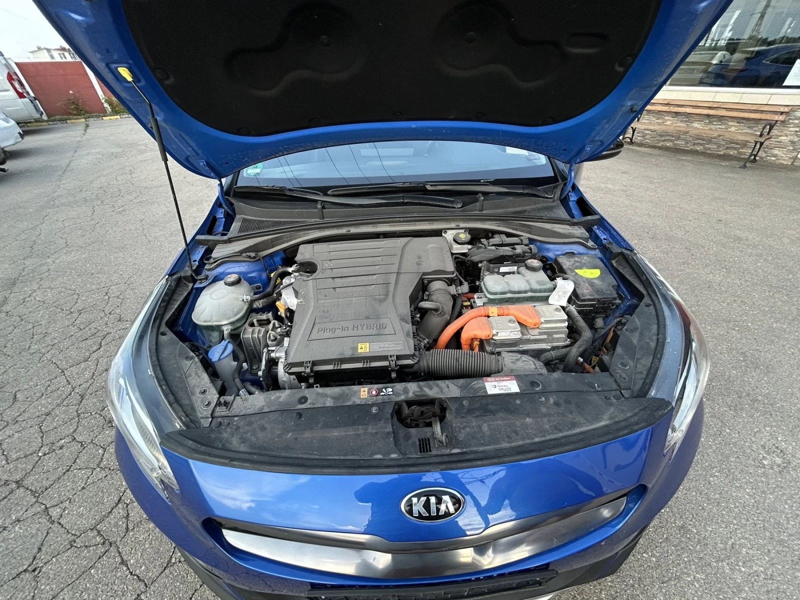 Kia XCeed Plug-in Hybrid, снимка 5 - Автомобили и джипове - 56437629