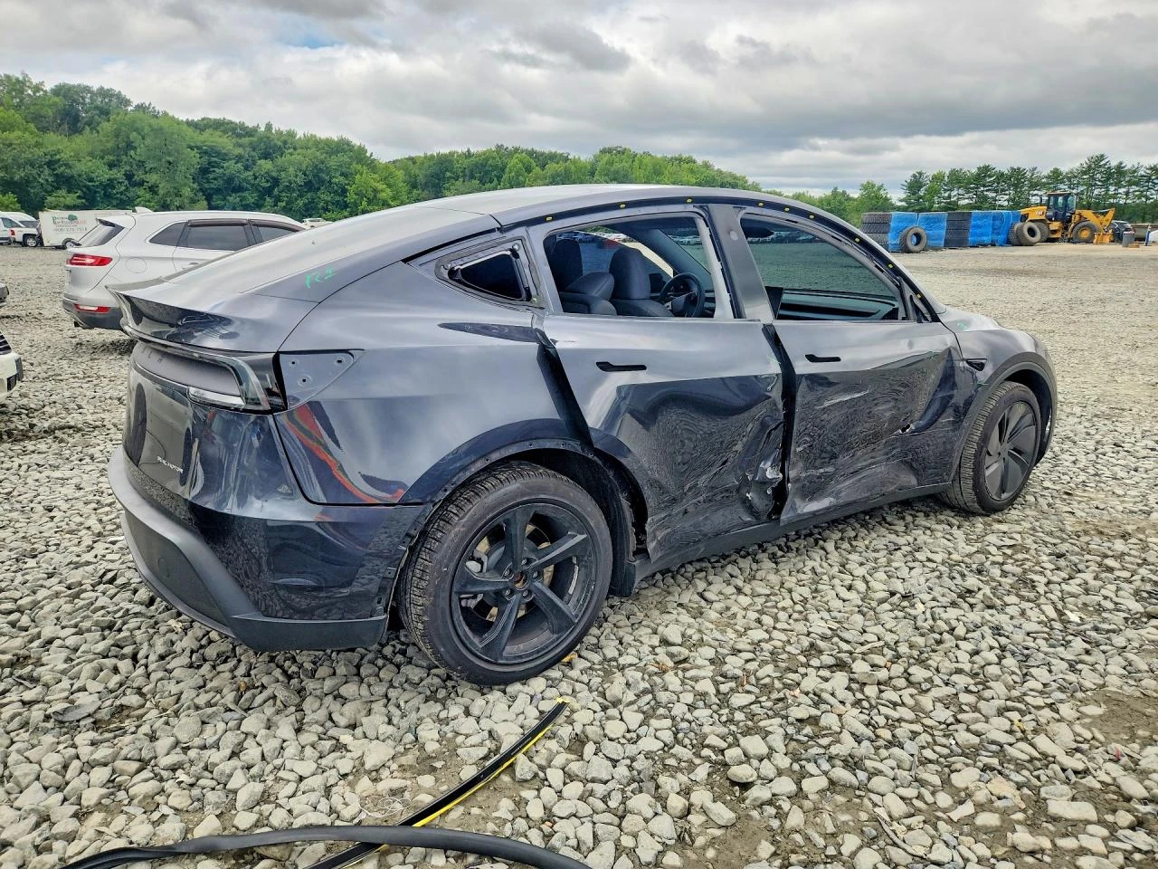 Tesla Model Y AWD* DUAL MOTOR* LONG RANGE, снимка 3 - Автомобили и джипове - 56682451
