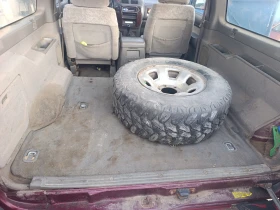 Nissan Patrol 3.0д Ръчка , снимка 10