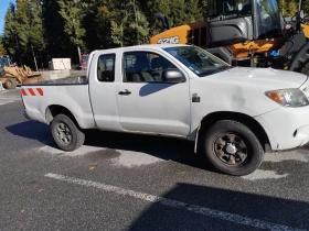 Toyota Hilux 2.5 D4D, снимка 2
