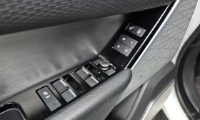 Land Rover Range Rover Velar, снимка 12 - Автомобили и джипове - 53604062