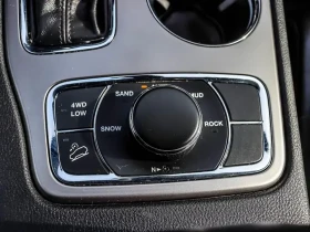 Jeep Grand cherokee Altitude 4x4/CarPlay/Blind Spot/��������/CARFAX | Mobile.bg � ����� ������ 13