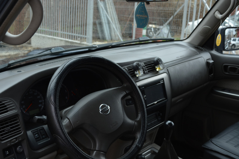 Nissan Patrol y61, снимка 6 - Автомобили и джипове - 46350253