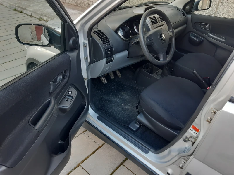 Suzuki Ignis, снимка 10 - Автомобили и джипове - 47782010