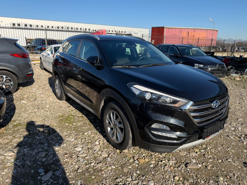 Hyundai Tucson 1.7 CRDI X POSIBLE, снимка 3 - Автомобили и джипове - 52500462