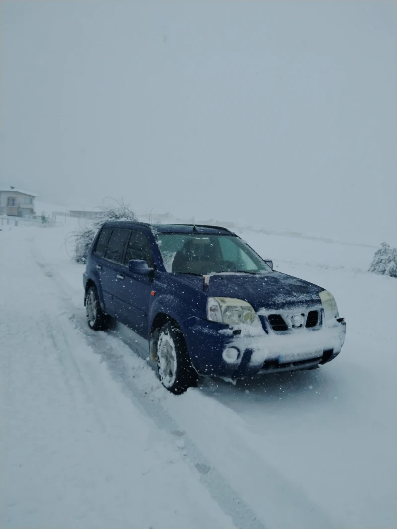 Nissan X-trail С проблем , снимка 4 - Автомобили и джипове - 53385793