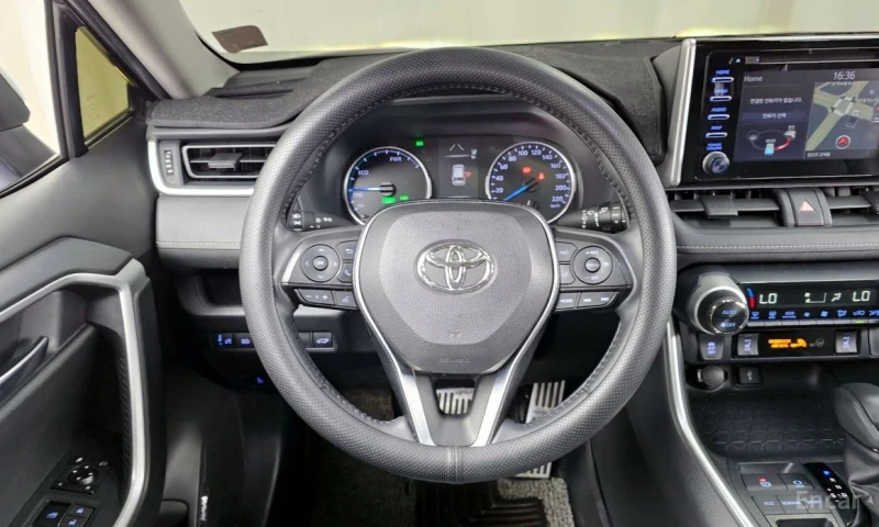 Toyota Rav4, снимка 13 - Автомобили и джипове - 53386943
