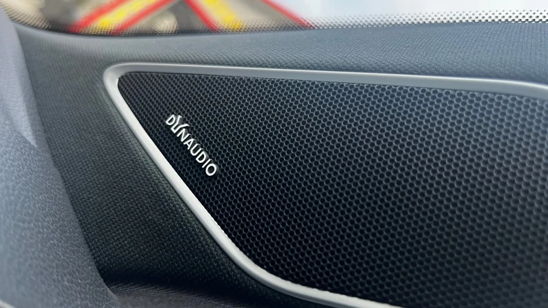 VW Touareg R-line, снимка 9 - Автомобили и джипове - 53498289